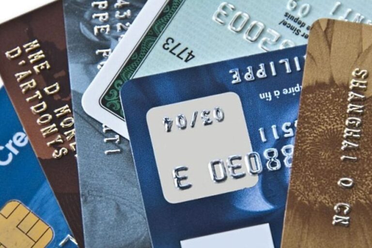 utiliser-une-carte-bancaire-trouvee-quels-sont-les-risques-legaux