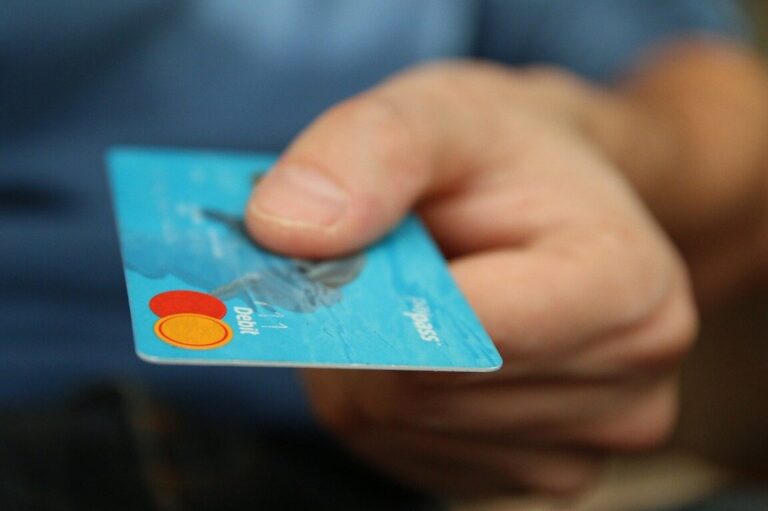 payer-un-billet-davion-avec-une-carte-bancaire-tierce-est-ce-possible-et-comment-faire