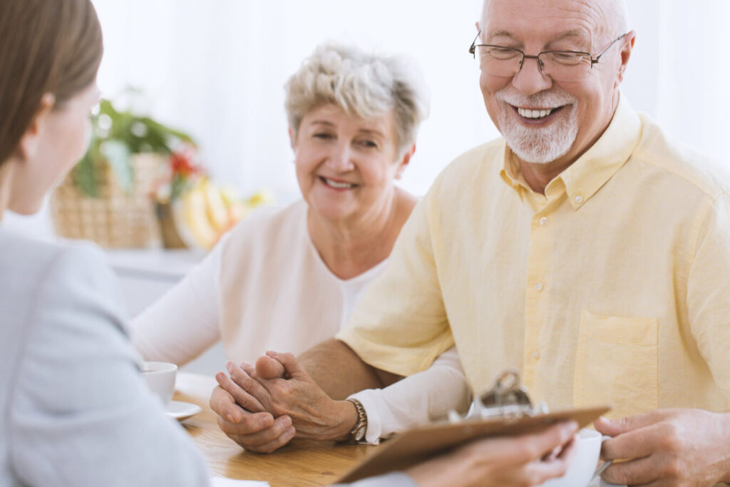 Comment obtenir un prêt immobilier senior sans assurance ?