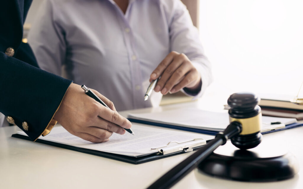 Séparer sa vie sous le même toit : comment gérer les démarches avec la CAF ?
