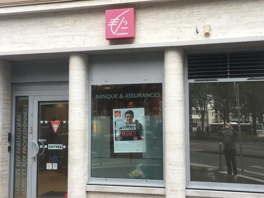 Caisse d’Épargne Jean Macé : adresse, horaires et services