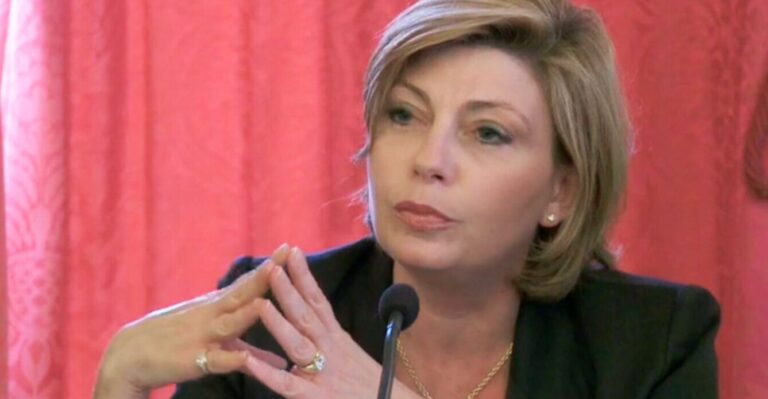 qui-est-sylvie-matherat-et-pourquoi-est-elle-influente-dans-le-monde-de-la-finance
